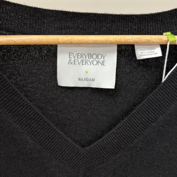EVERYBODY & EVERYONE Cashmere/ Wool Blend V-Neck Sweater Size 16 Black - NWT - Picture 2 of 9